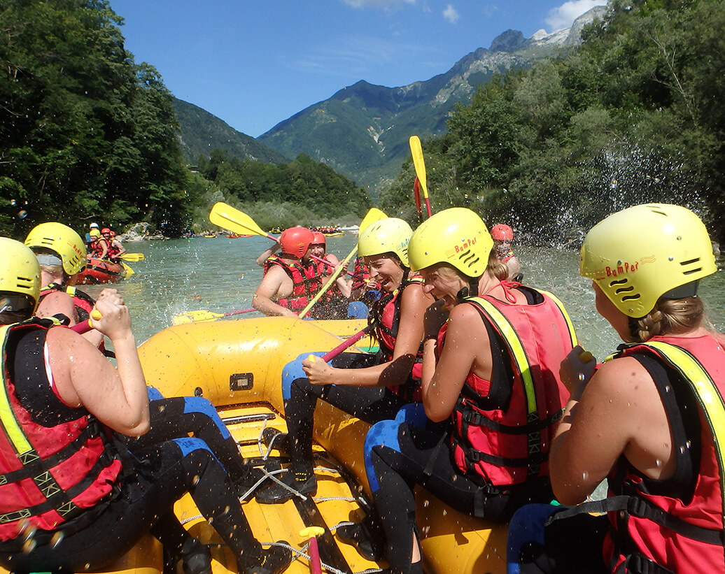 Whitewater rafting Bovec | Rafting tour goes on Soča river
