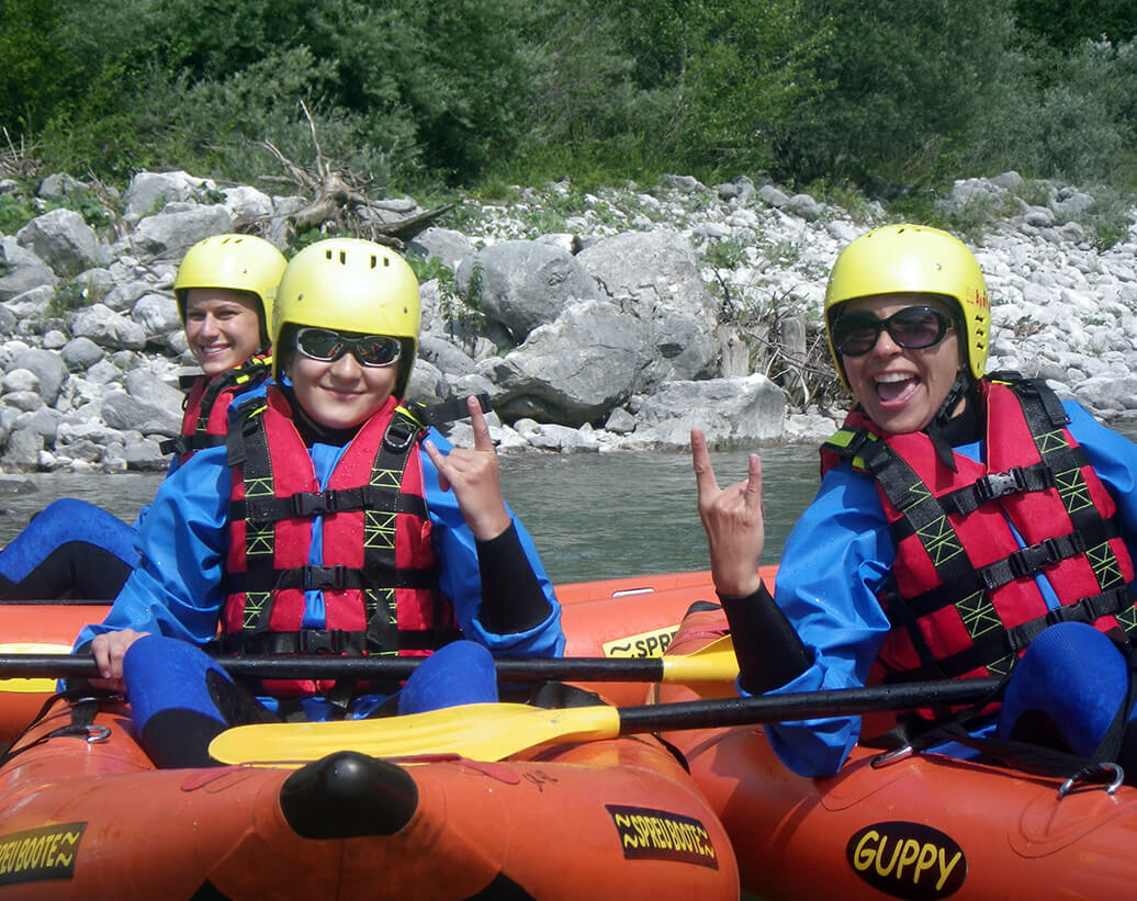 Whitewater Kayak Tour Bovec | Whitewater kayakers are on Soča river