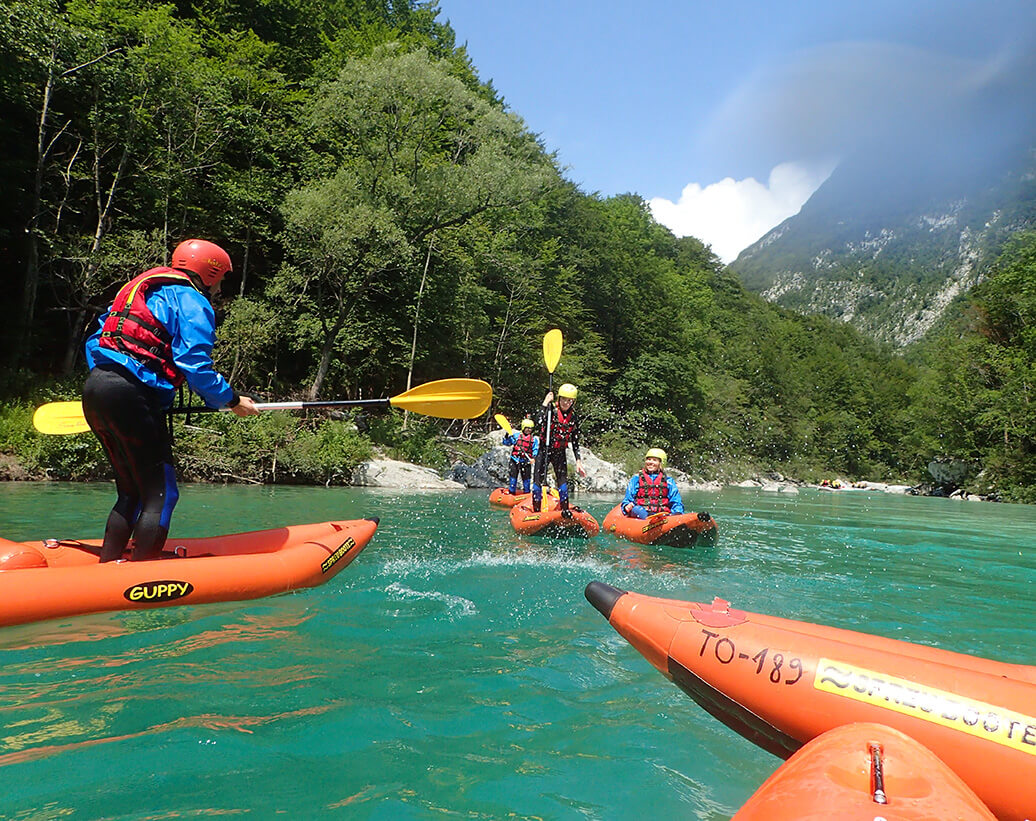 People are having fun on the whitewater kayak tour